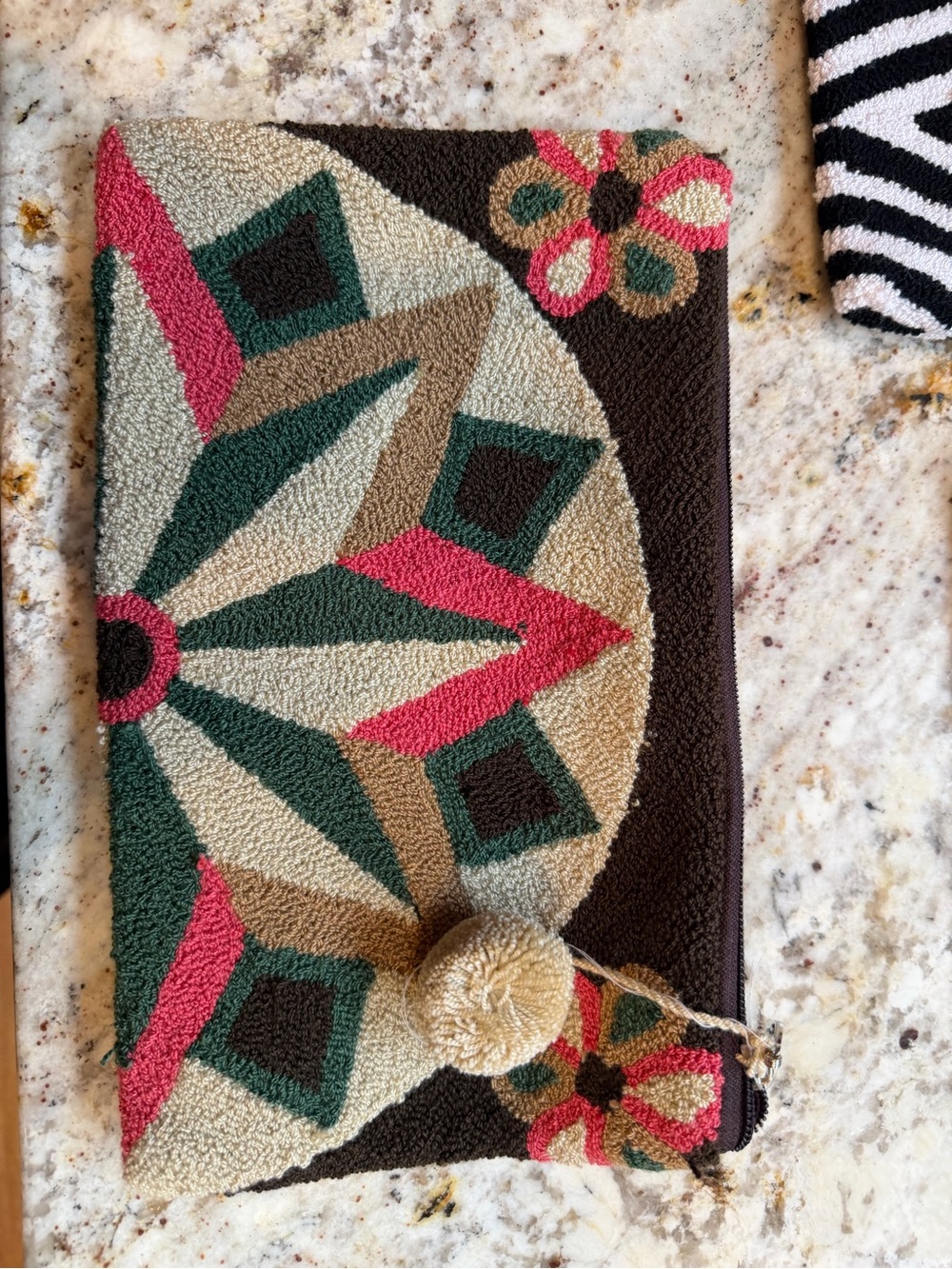 Colombian Handmade Colorful Women’s Clutch/Wristlet - Multicolor - Picture 10 of 15